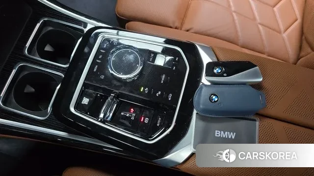 BMW 7 Series (G70) id 3457081 из Кореи 19