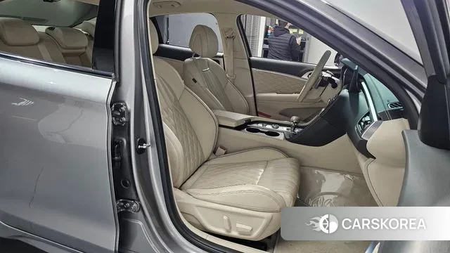 Genesis The New G70 id 3438653 из Кореи 19