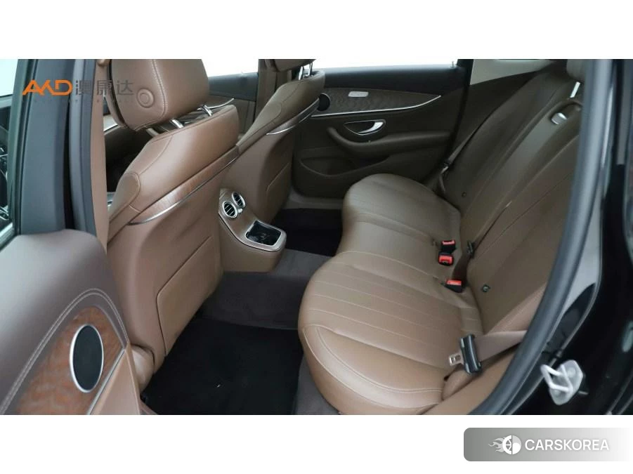 Mercedes-Benz E-class id 4426873 из Китая 9