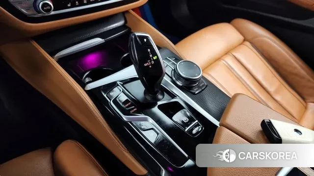 BMW 5 Series (G30) id 3415936 из Кореи 19