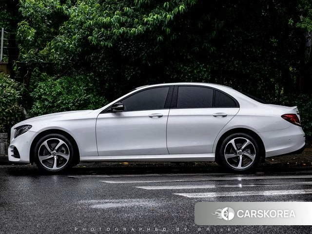 Mercedes-Benz E-class id 4240802 из Китая 9