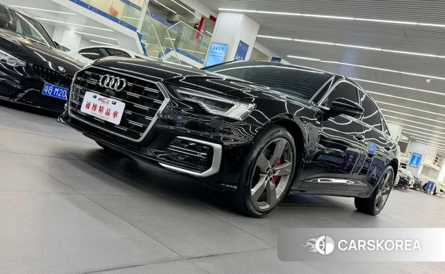 Audi A6L id 4277130 из Китая 9