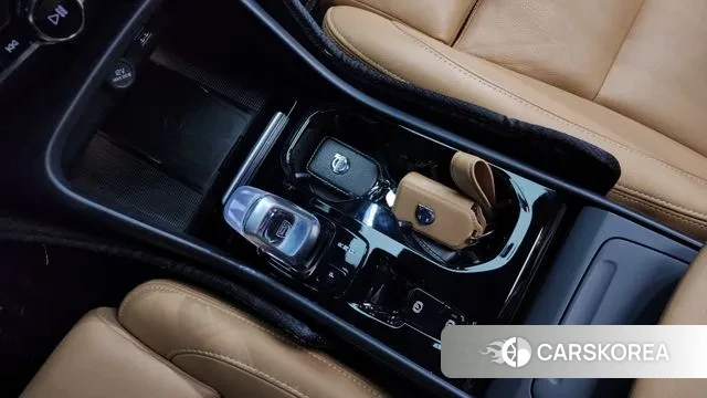 Volvo XC40 id 3640863 из Кореи 19