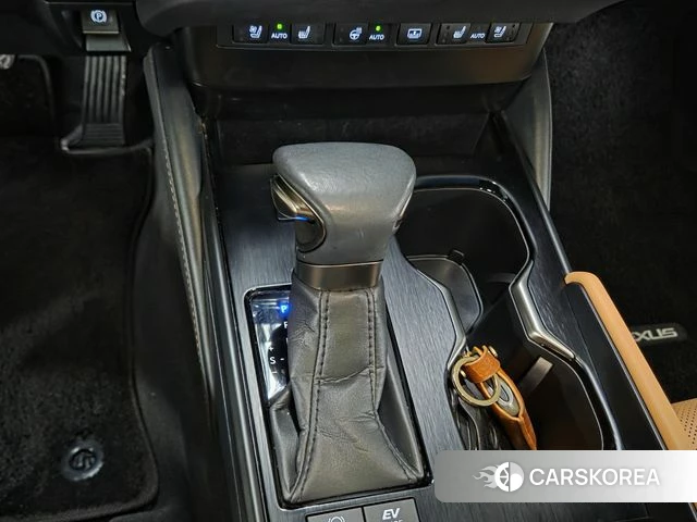 Lexus ES300h 7th generation id 4274842 из Кореи 19