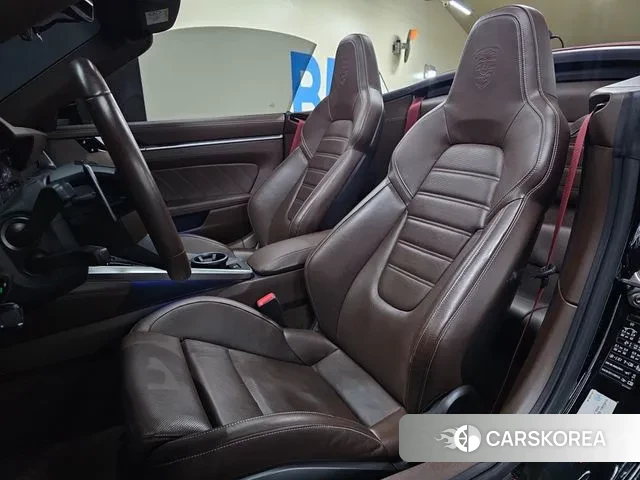 Porsche 911(992) id 3417038 из Кореи 19