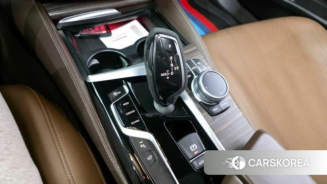 BMW 5 Series (G30) id 3880228 из Кореи 19