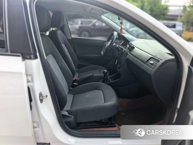 Volkswagen Santana id 4279115 из Китая 20