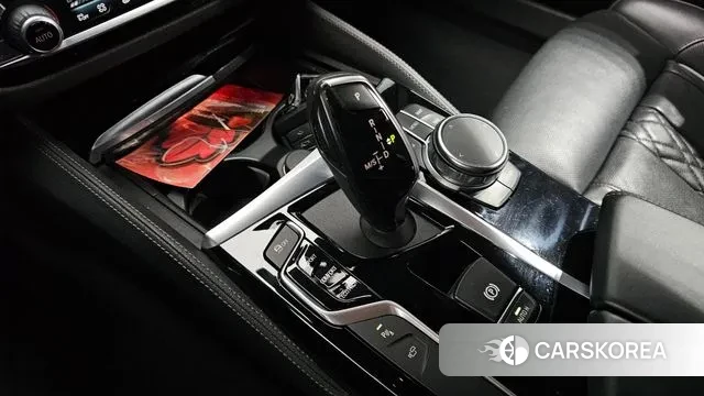 BMW 5 Series (G30) id 3541089 из Кореи 19