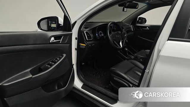Hyundai All New Tucson id 4294743 из Кореи 32