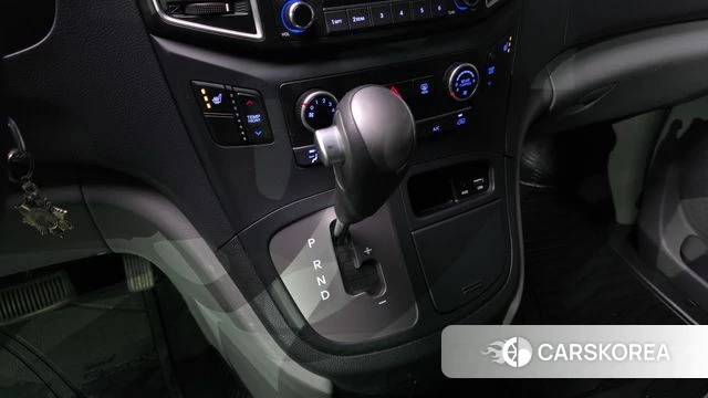 Hyundai The New Grand Starex id 4923889 из Кореи 19