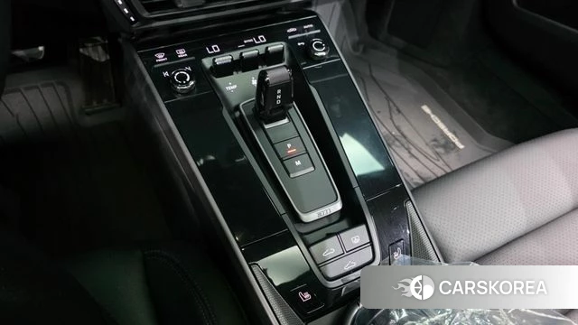 Porsche 911(992) id 4594232 из Кореи 19