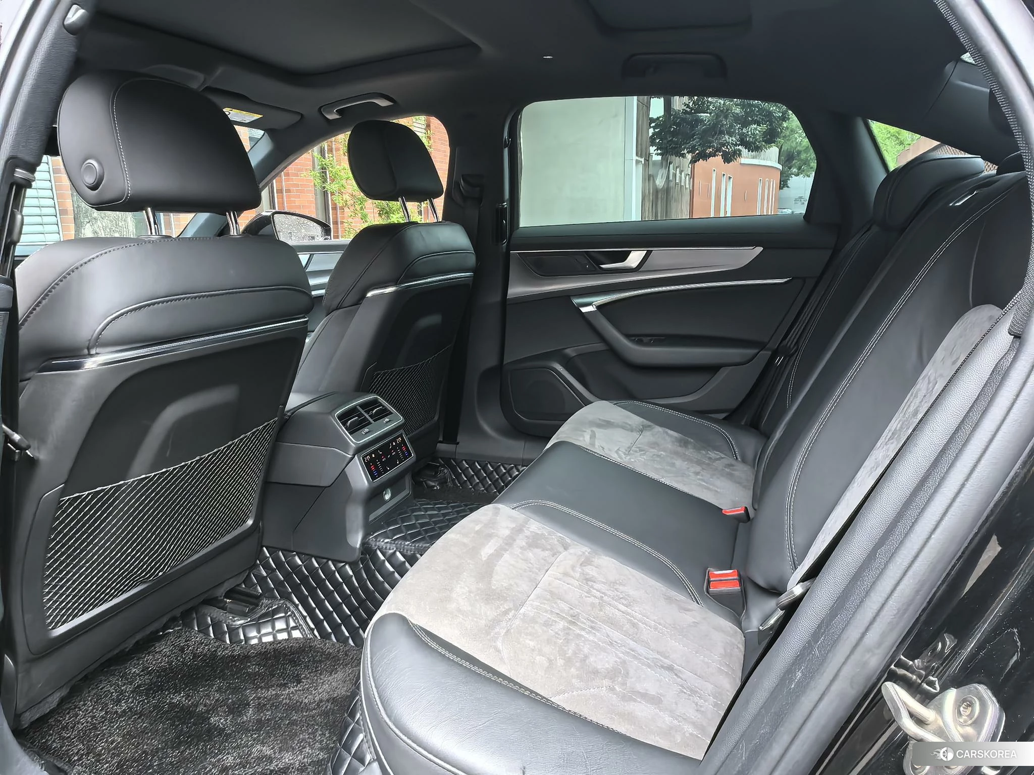 Audi A6L id 4492632 из Китая 21