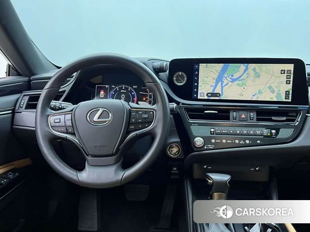 Lexus ES id 4353643 из Китая 30