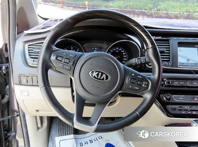 Kia The New Carnival id 4654199 из Кореи 19