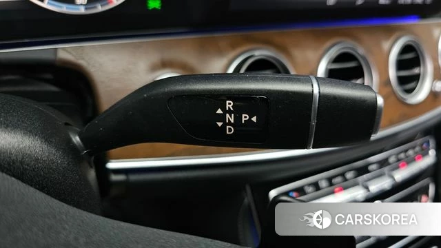 Mercedes-Benz E-Class W213 id 4574389 из Кореи 36