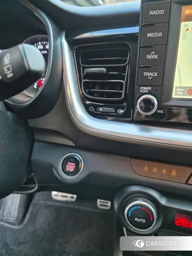 Kia Stonic id 3672875 из Кореи 15