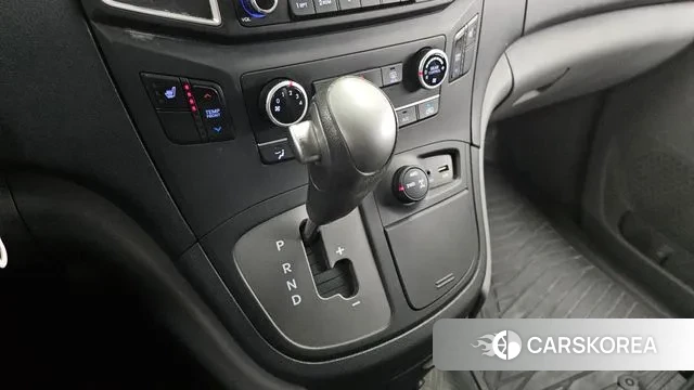 Hyundai The New Grand Starex id 3646337 из Кореи 19