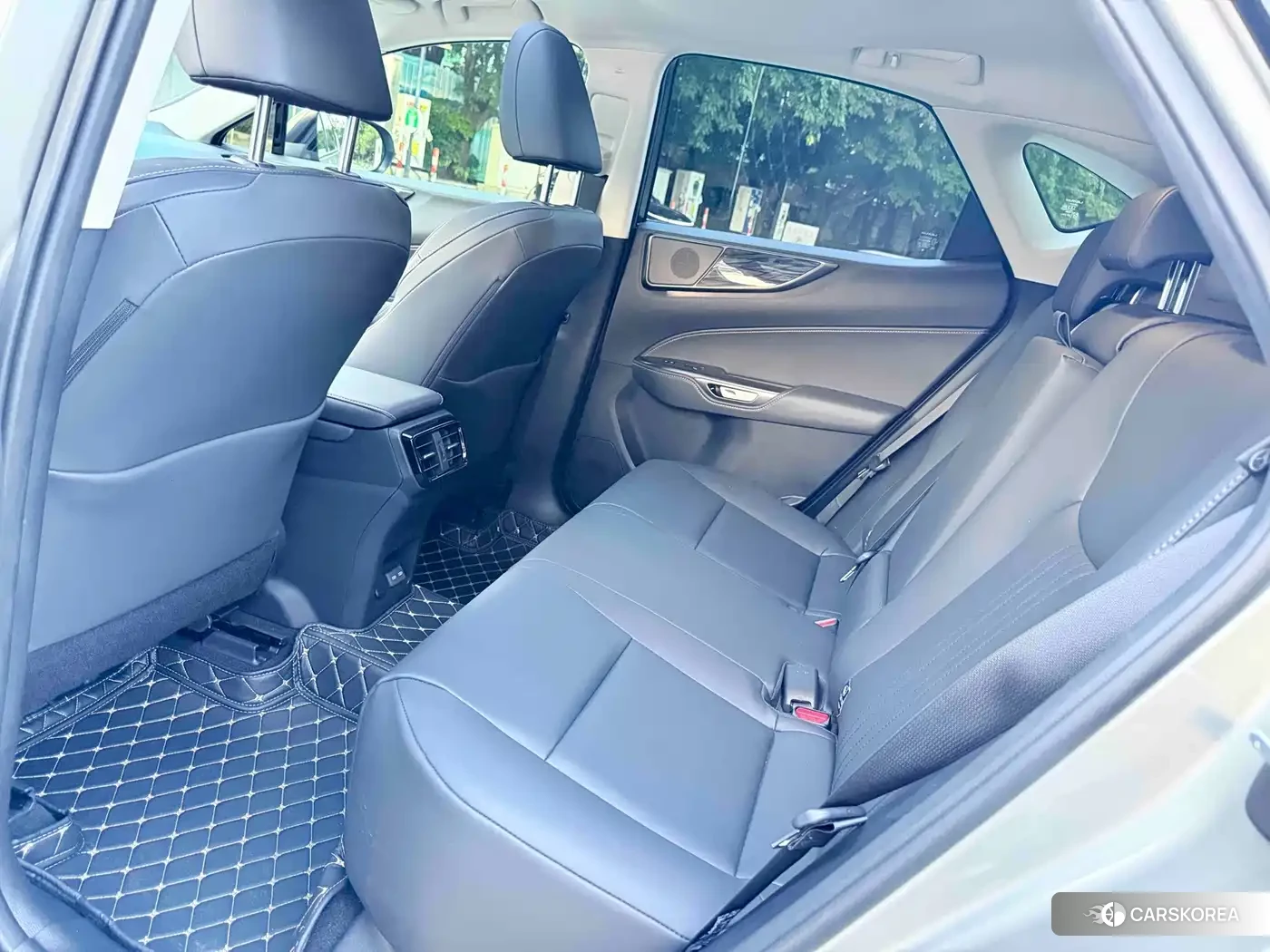 Lexus NX id 4674280 из Китая 9