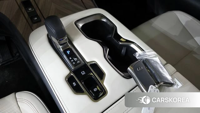 Lexus LM Second Generation id 4177555 из Кореи 19