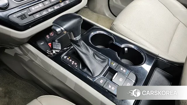 Kia The New Carnival id 3578769 из Кореи 19