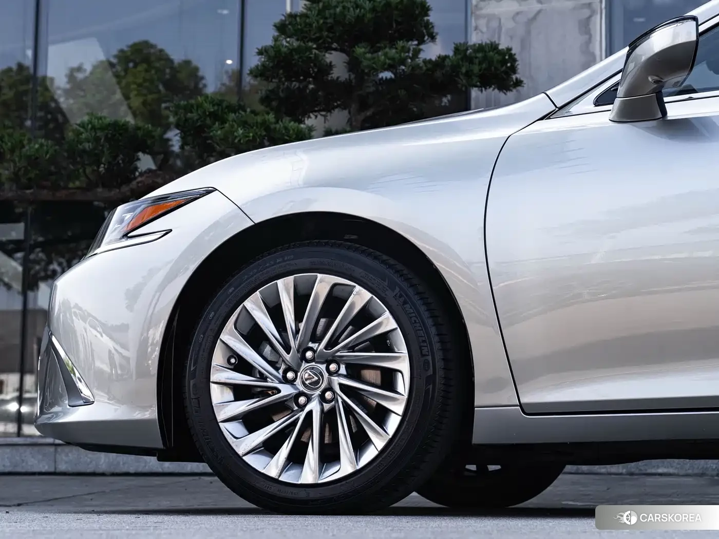 Lexus ES id 4554037 из Китая 24