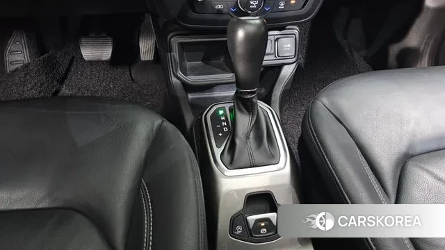 Jeep Renegade id 3390985 из Кореи 19