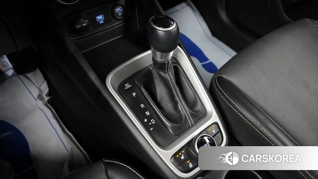 Hyundai Venue id 3936637 из Кореи 19