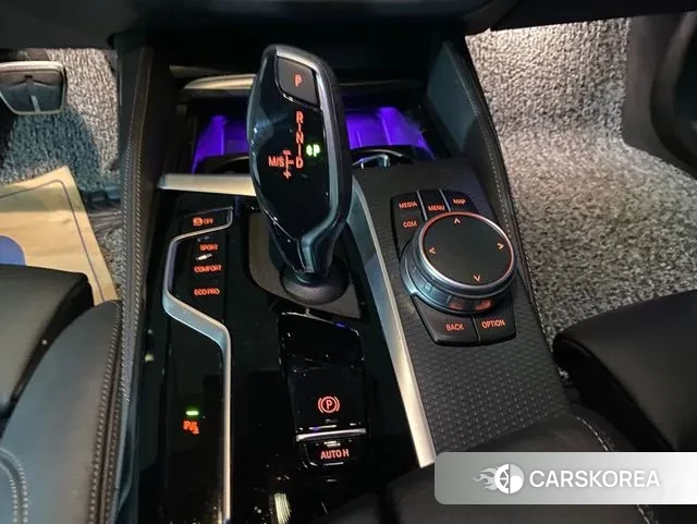 BMW 5 Series (G30) id 3707274 из Кореи 19