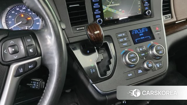 Toyota Sienna id 3873910 из Кореи 19