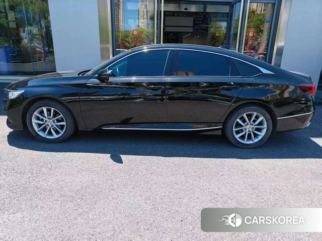 Honda Accord id 4275183 из Китая 13