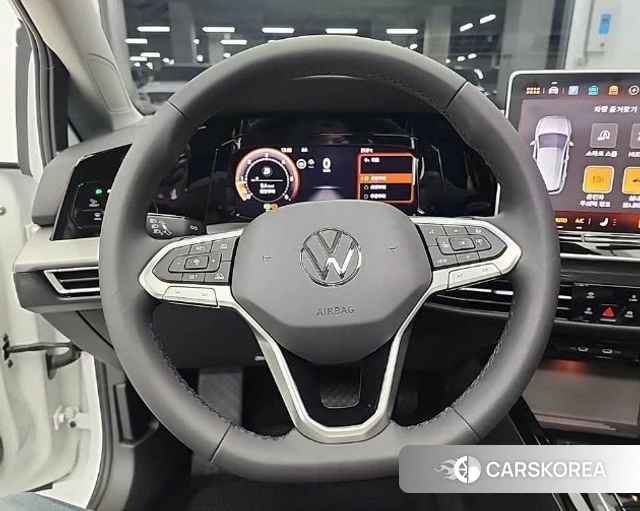 Volkswagen Golf 8th Generation id 4639986 из Кореи 17