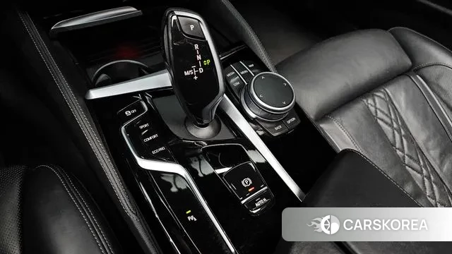 BMW 5 Series (G30) id 3468312 из Кореи 19