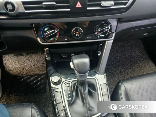 Kia Seltos id 4496416 из Кореи 19