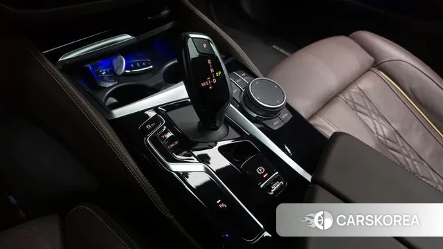 BMW 5 Series (G30) id 3591613 из Кореи 19