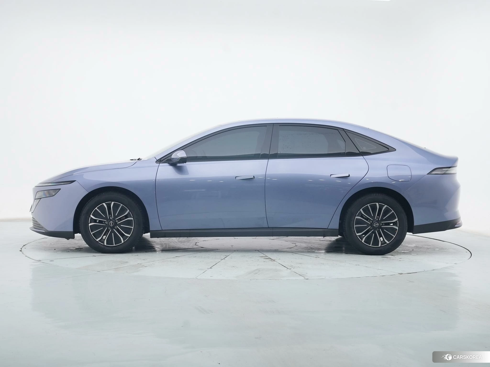 Nissan N6 id 4479803 из Китая 8