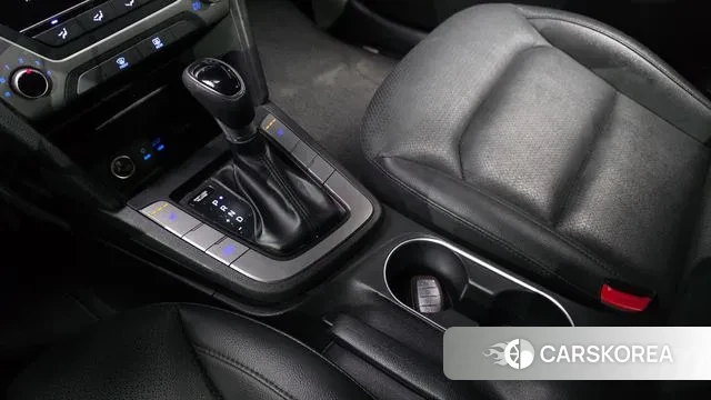 Hyundai Avante AD id 3107385 из Кореи 19