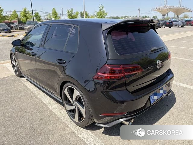 Volkswagen Golf GTI id 4208225 из Китая 9