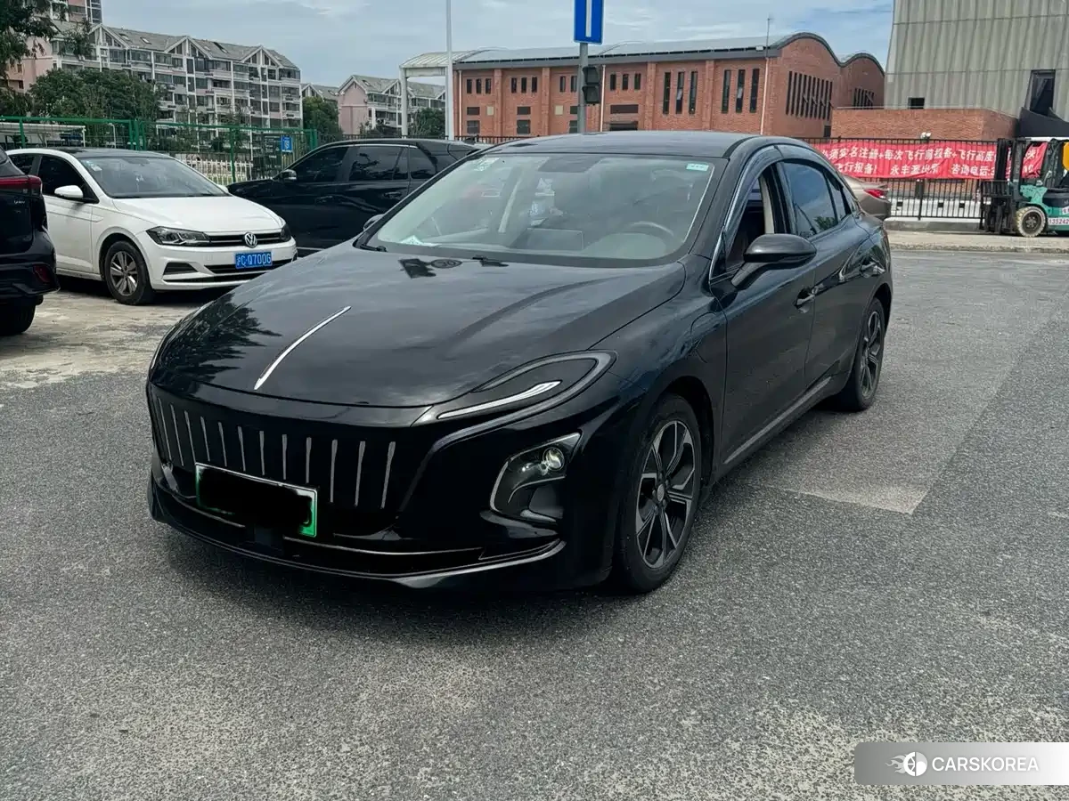 Red flag Hongqi E-QM5 id 4559591 из Китая 15