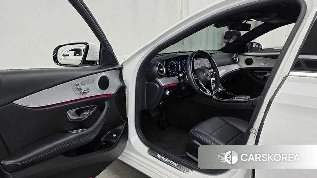 Mercedes-Benz E-Class W213 id 4716755 из Кореи 34