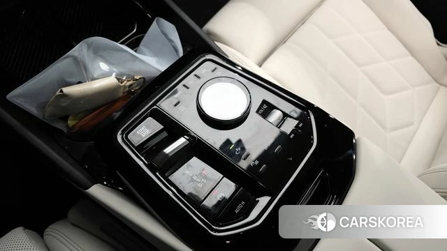 BMW 5 Series (G60) id 4222706 из Кореи 19