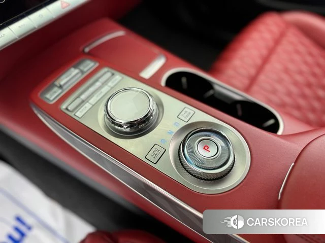 Genesis GV70 id 3965304 из Кореи 19