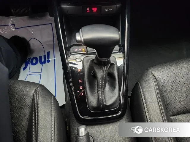 Kia Stonic id 3562986 из Кореи 19