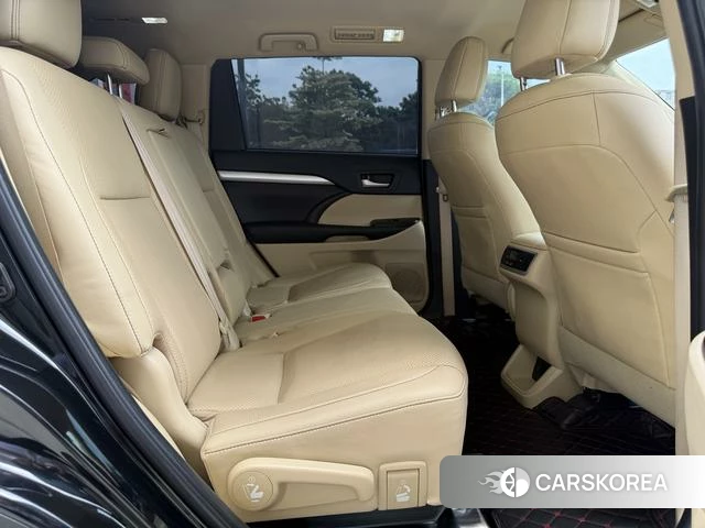 Toyota Highlander id 4220674 из Китая 35