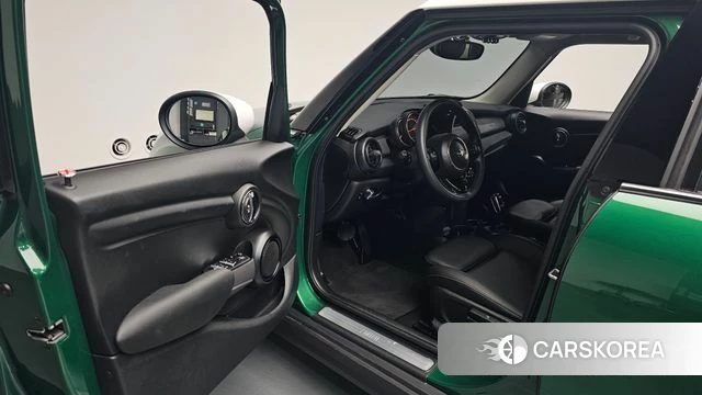 Mini Cooper id 4224639 из Кореи 30