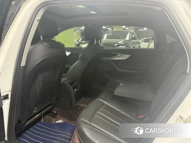 Audi A4L id 4278468 из Китая 11