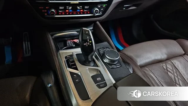 BMW 5 Series (G30) id 3651841 из Кореи 20