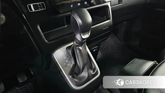 Hyundai Staria id 3953640 из Кореи 19