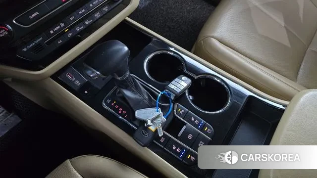 Kia The New Carnival id 3647326 из Кореи 19