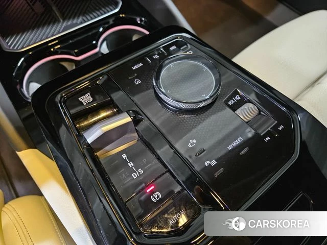 BMW 5 Series (G60) id 3837827 из Кореи 18