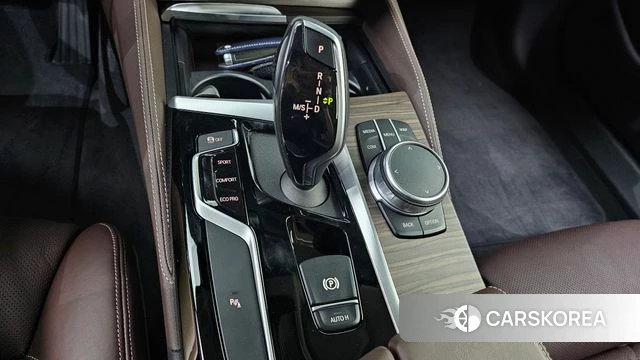 BMW 5 Series (G30) id 4519905 из Кореи 19